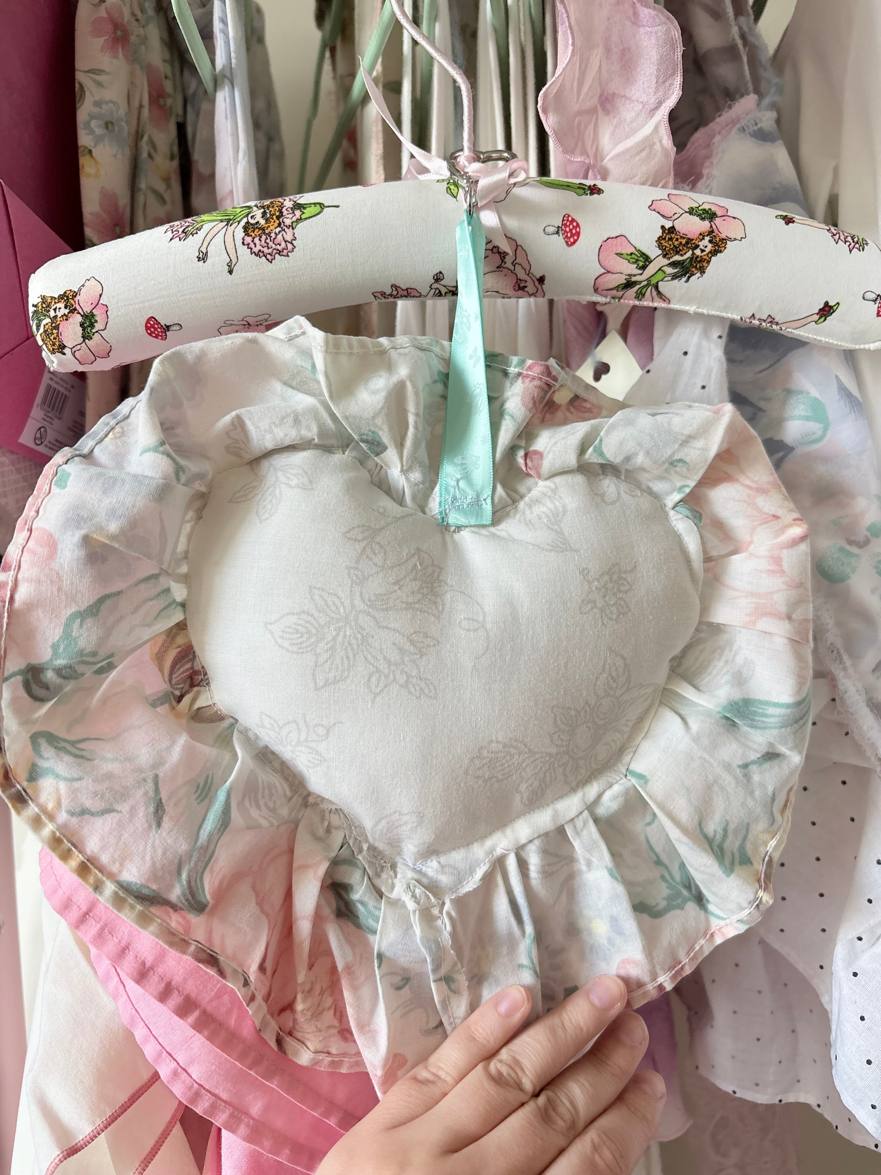 80’s ruffled heart cushion keyring