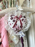 Floral lace heart shaped keyring